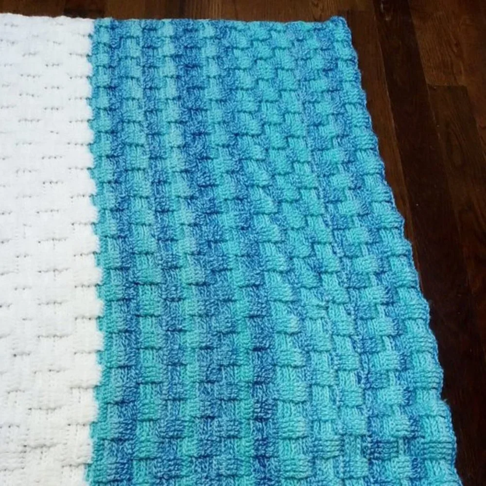 Hand Crafted Crochet Baby Blanket Lapghan Afghan Cerulean Blue Essential NWT